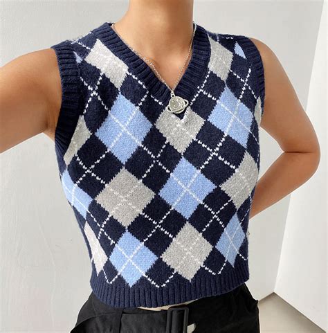 argyle sleeveless sweater.